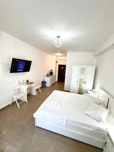 Summerland Seaview Studios