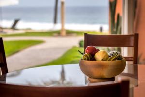 Beachfront in a peaceful Resort 8mi from Puerto Escondido