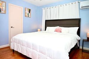The Charming Cozy 4-Bedroom Getaway in Glen Burnie