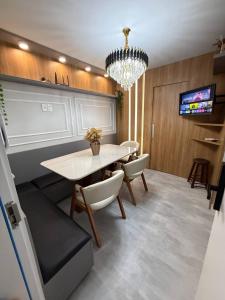 BC Apartamento alto padrão de 2 quartos com Garagem