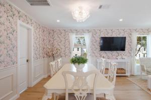 Downtown 10 min, 90 Degree Pool Spa, Front PKG, 3BR 3BA