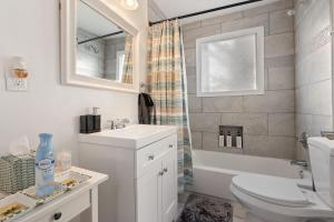 Bunkhouse Unit B Fire Pit-Grill-Groups-Patio-Games