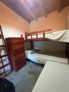 Aquellos Diaz- Cabaña con vista a las Sierras - Pileta - Wifi - Cochera techada - Pet Friendly