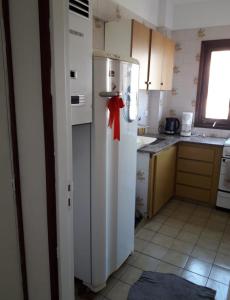 La Perla 4to piso con balcón y vista al mar