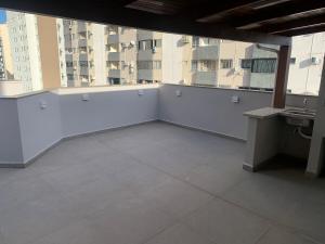 Cobertura com 4 quartos sendo 2 suítes