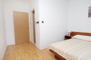 Apartments by the sea Duga Luka - Prtlog, Labin - 5528