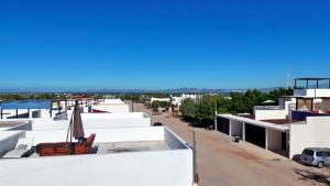 Desert Luxury Villa Pool Rooftop Near Airport