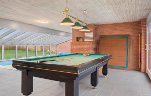 6 Bedroom Stunning Home In Give