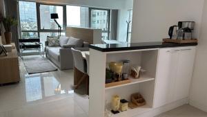 Studio ao lado shopping com Vista Guaíba