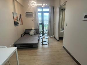 Near Moa 4 pax Unit in Gentry Manor Beside Okada 8E 8G 17V