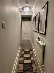 Central 1bedroom Apartment, connected via underground, overground and many bus routes