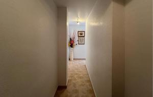 Cozy Apartment In Torrevieja With Wifi