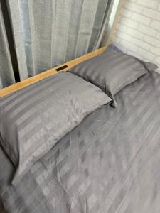 15 min to Shinjuku, 4 min walk to nearest station, quiet brand-new residence