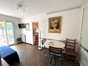 Appartement 4 pers. en front de mer avec parking - FR-1-837-74