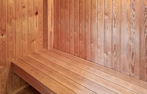 Cozy Home In Væggerløse With Sauna