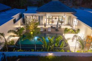 Amber Étoile Kata Luxury Pool Villas by Astra