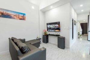 Private Pool Villa in Cha Am