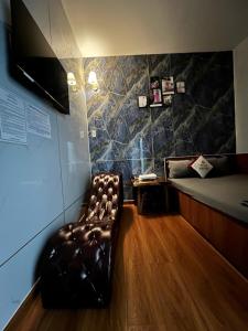 GIA BẢO TÂY ĐÔ 2 Motel