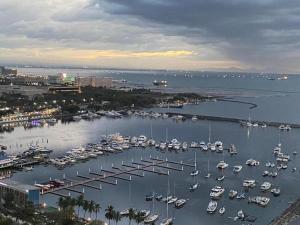 Admiral Baysuites 2602