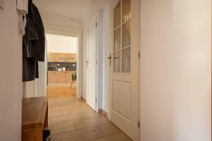 Spacious city flat with courtyard