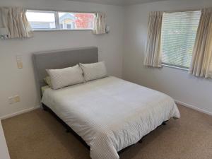 Cosy Parkside Retreat