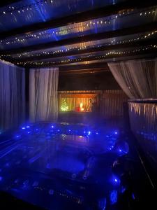 La guitoune - chambre ou studio, clim, parking, sdb terrasses et entrées privatives, SPA