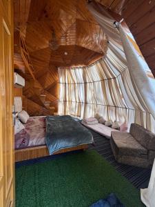 Sherig cedar cabin
