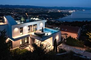 Opatija Sky, villa for 10 with panoramic sea view