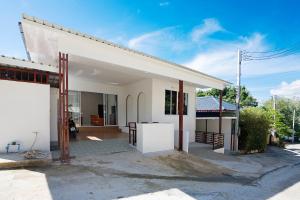 Coasta Wings Hostel