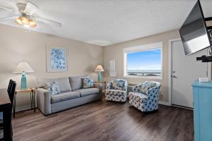 Pet-Friendly Oceanfront 3-BR on Top Floor – Stunning Cherry Grove Beach Views - Blue Mist 302