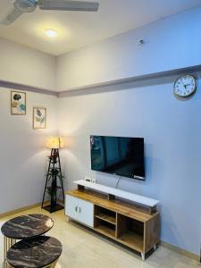 Mountain View High Rise Retreat in Pune