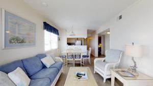 Oceanfront Corner 3BR • Screened Porch • First-Floor • Palmwood Villas 110