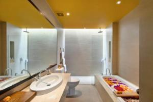 Tindra Stunning 2 BR Royal Private Pool Villa With Waterslide