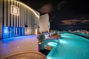 Eterna Bay Residences Beachfront