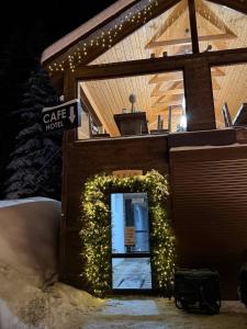 Готель White House