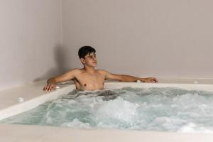 Uncles House Junior Suite INDOOR Pool