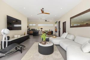 Luxury Sea View Villa & Infinity Pool, Chaweng Noi