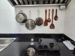 200m to MRT Private 3BR Home for 8
