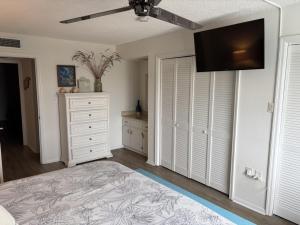 Spanish Trace 240 Condo