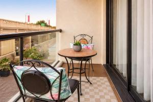 Riverside Executive Apartment