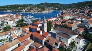 Apartment Maja-Quiet Island Escape