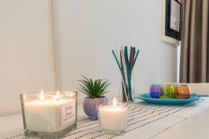 Pool-view flat with fenced garden