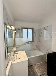 Long Beach Apartment Cannes