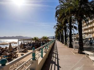 Long Beach Apartment Cannes