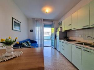 Bright flat next to the beach