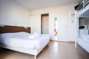 Hotels Hotel Acajou : photos des chambres