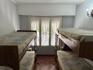 dpto céntrico a 4 cuadras del mar