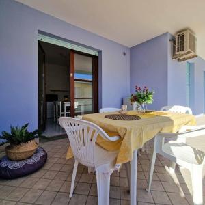 Modern apartment close to the beach-Beahost