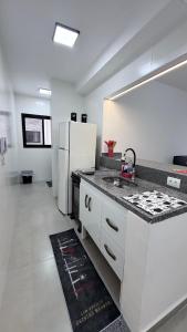 apartamento martim de sá 2 dormitórios churrasqueira na varanda pé areia 11 b Ivone