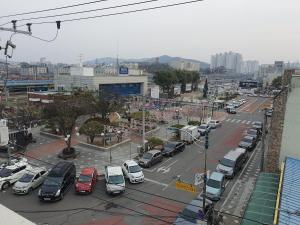 SisuHouse 3F - 45 seconds from Waegwan Station